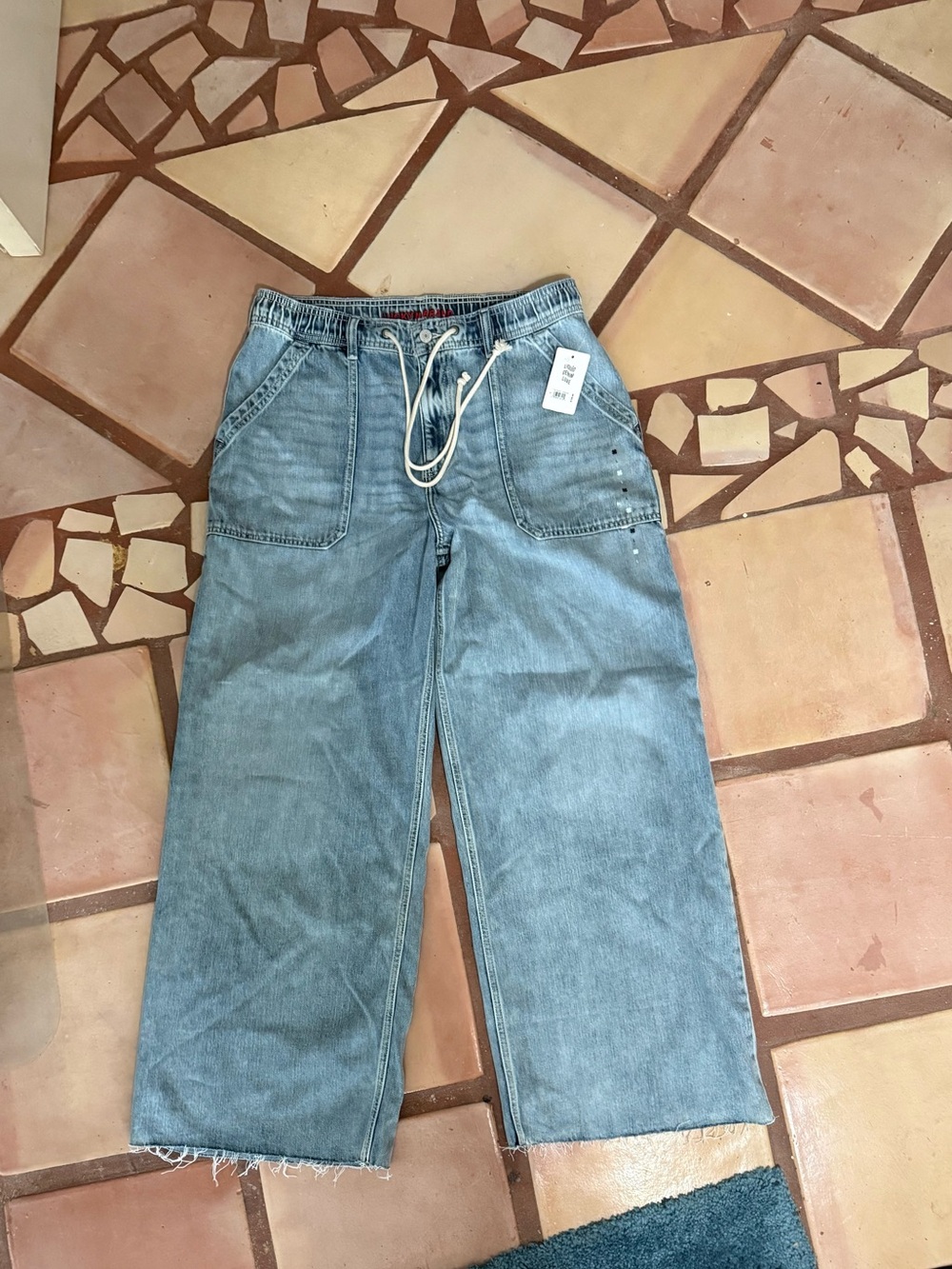 Lucky Brand Patch Pocket Raw Hem Wide Leg Pull-On Jeans